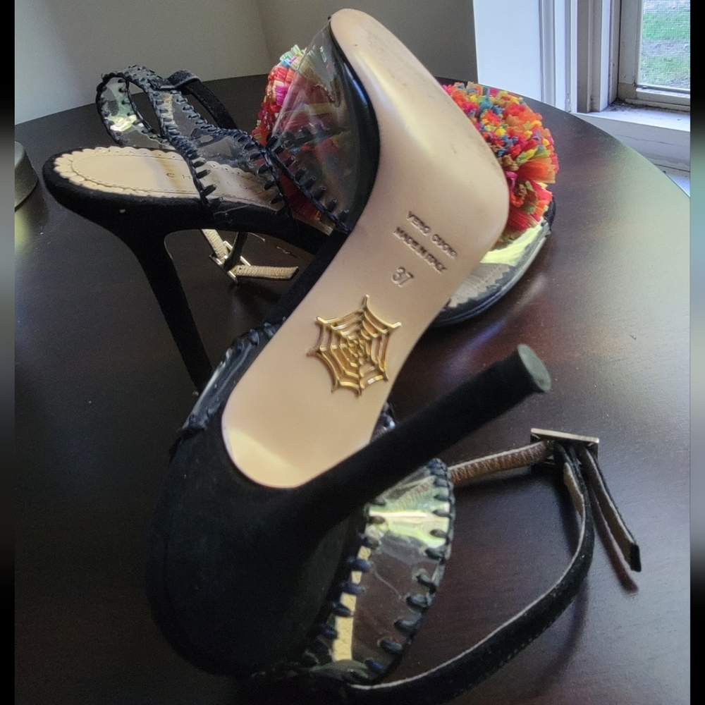 Charlotte Olympia pom embellished pvc suede sandals. Barely worn - Picture 3 of 5